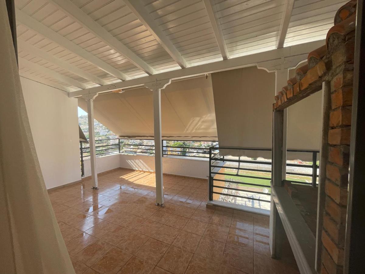 Luxury Sea View Apartaments Саранде Екстериор снимка